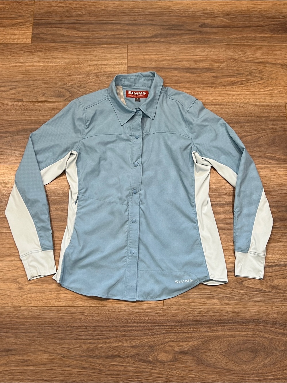 Simms Womens BiComp Long Sleeve Button Down in Blue/Light Blue Size Small